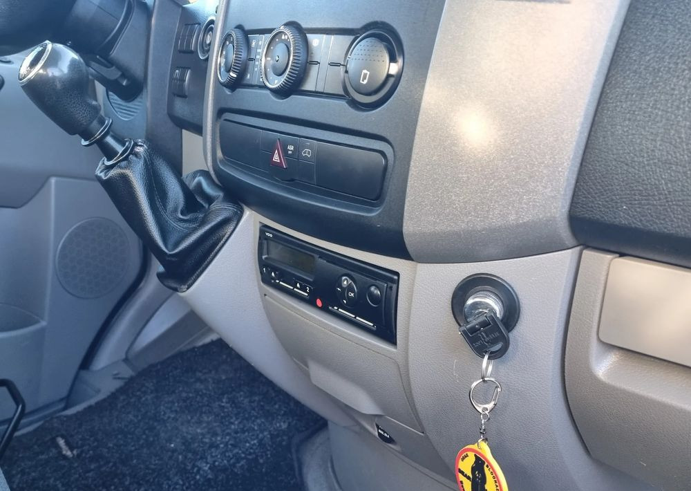 Фургон с закрытым кузовом Volkswagen Crafter: фото 17