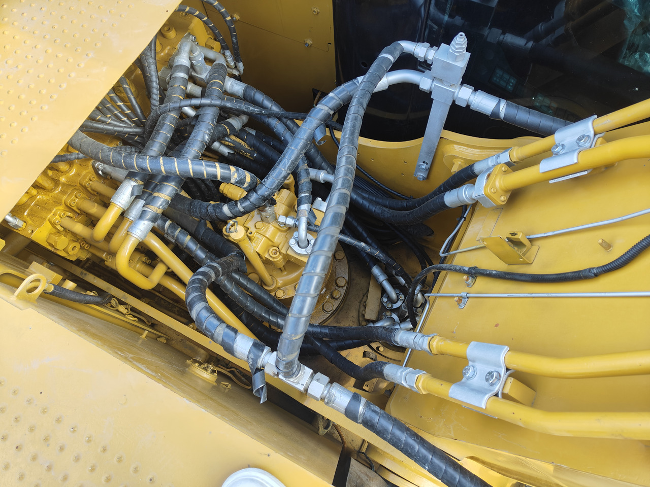 Гусеничный экскаватор CATERPILLAR 95% New Well Maintained Low Working Hours Used Excavator CAT320D CAT320d Used Excavator for Sale at the Lowest Price [ Copy ]: фото 6