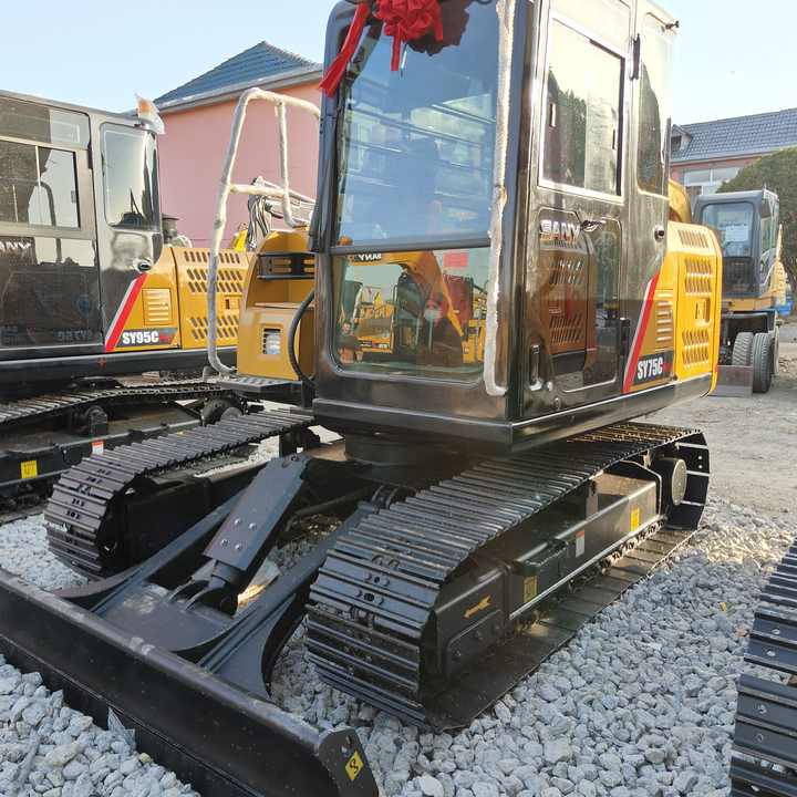 China Brand Used Sany Sy75c Mini Excavator 6ton Crawler Earth Digger Machine for Sale - Мини-экскаватор: фото 1 China Brand Used Sany Sy75c Mini Excavator 6ton Crawler Earth Digger Machine for Sale - Мини-экскаватор: фото 1