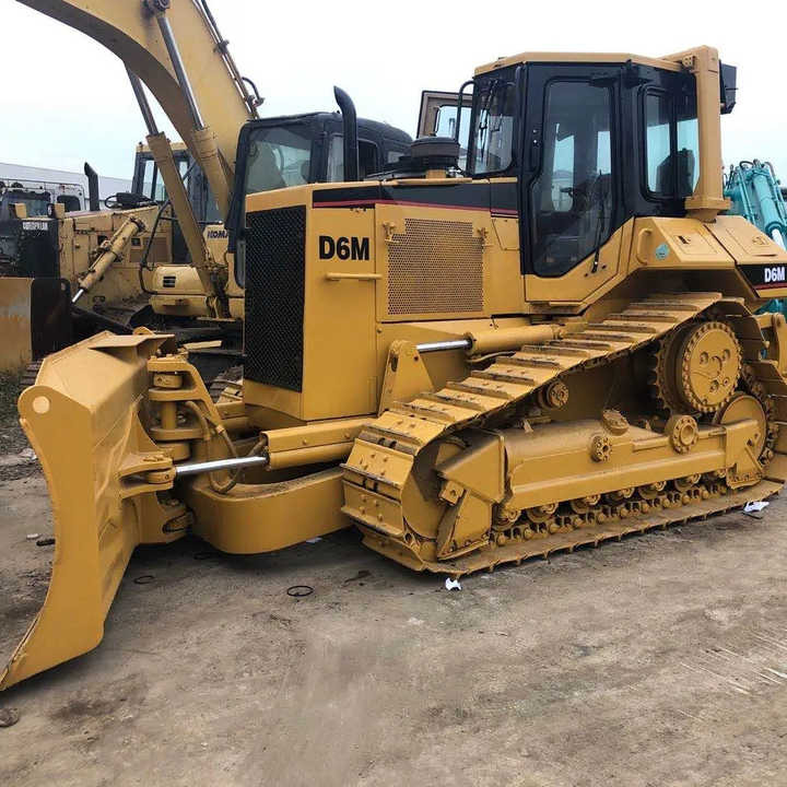 Good Condition D6m Mini Bulldozer New Crawler Bulldozer with Parts Price Bulldozers - Бульдозер: фото 1 Good Condition D6m Mini Bulldozer New Crawler Bulldozer with Parts Price Bulldozers - Бульдозер: фото 1