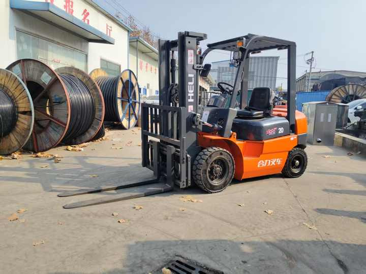 Used China Famous Brand HeLi Brand 2t Forklift for Sale HeLi Brand 2t 3t 5t 7t 10t Forklift Can Provide for You Best Price - Вилочный погрузчик: фото 3 Used China Famous Brand HeLi Brand 2t Forklift for Sale HeLi Brand 2t 3t 5t 7t 10t Forklift Can Provide for You Best Price - Вилочный погрузчик: фото 3