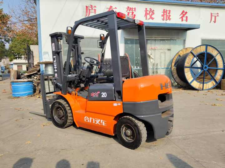 Used China Famous Brand HeLi Brand 2t Forklift for Sale HeLi Brand 2t 3t 5t 7t 10t Forklift Can Provide for You Best Price - Вилочный погрузчик: фото 4 Used China Famous Brand HeLi Brand 2t Forklift for Sale HeLi Brand 2t 3t 5t 7t 10t Forklift Can Provide for You Best Price - Вилочный погрузчик: фото 4