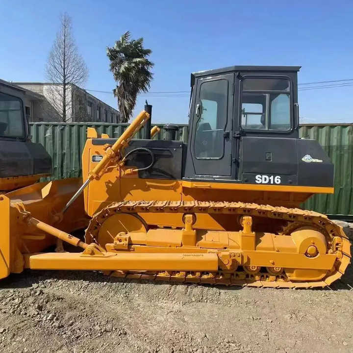 Used China Made SD16 Construction Machinery Shantui SD16 Crawler Bulldozer Earthmoving Machine Used Bulldozer - Бульдозер: фото 3 Used China Made SD16 Construction Machinery Shantui SD16 Crawler Bulldozer Earthmoving Machine Used Bulldozer - Бульдозер: фото 3