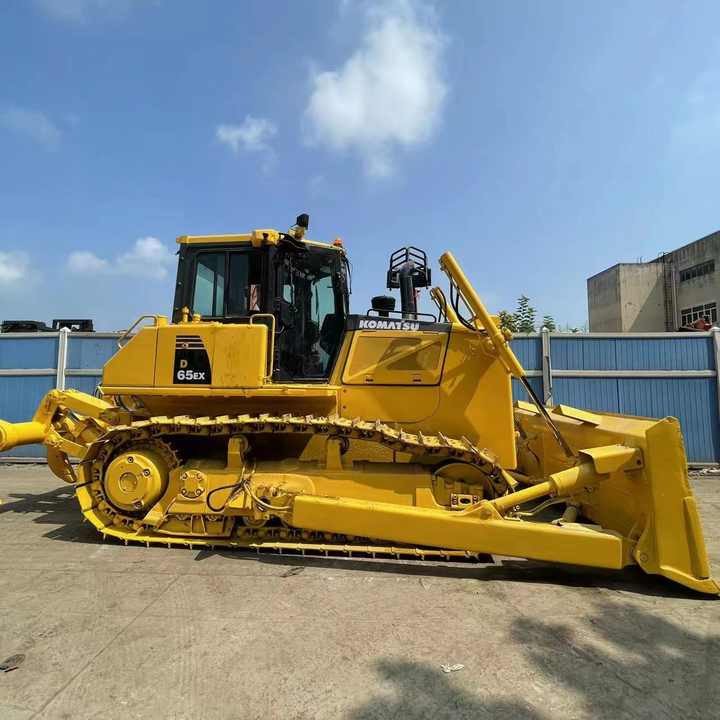 Used Heavy Construction Equipment KomatsuD65EX Bulldozer Used Machine - Бульдозер: фото 1 Used Heavy Construction Equipment KomatsuD65EX Bulldozer Used Machine - Бульдозер: фото 1