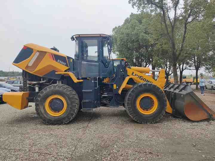 Used LIUGONG 856H wheel in Good Condition for sale 90%new uesd Loader liugong 856h Used Loader For Sale - Колёсный погрузчик: фото 3 Used LIUGONG 856H wheel in Good Condition for sale 90%new uesd Loader liugong 856h Used Loader For Sale - Колёсный погрузчик: фото 3