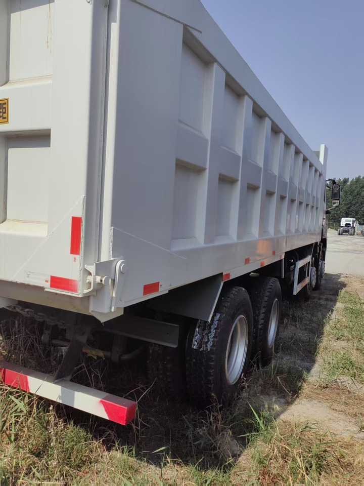 Howo HOWO 8X4 dump truck for sale - Самосвал: фото 2 Howo HOWO 8X4 dump truck for sale - Самосвал: фото 2