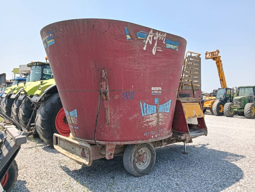 AGM W14 MC - Кормораздатчик: фото 2 AGM W14 MC - Кормораздатчик: фото 2