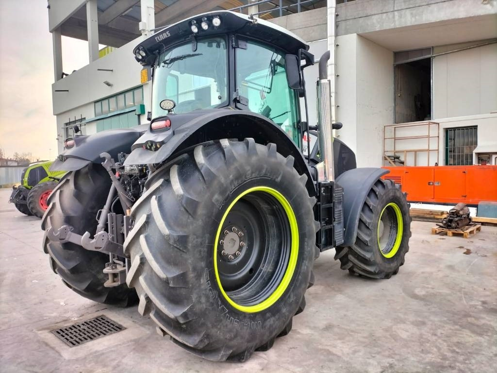 Claas Axion 810 - Трактор: фото 5 Claas Axion 810 - Трактор: фото 5