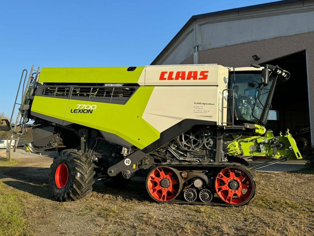 Claas LEXION 7700 TT RISO - Зерноуборочный комбайн: фото 1 Claas LEXION 7700 TT RISO - Зерноуборочный комбайн: фото 1