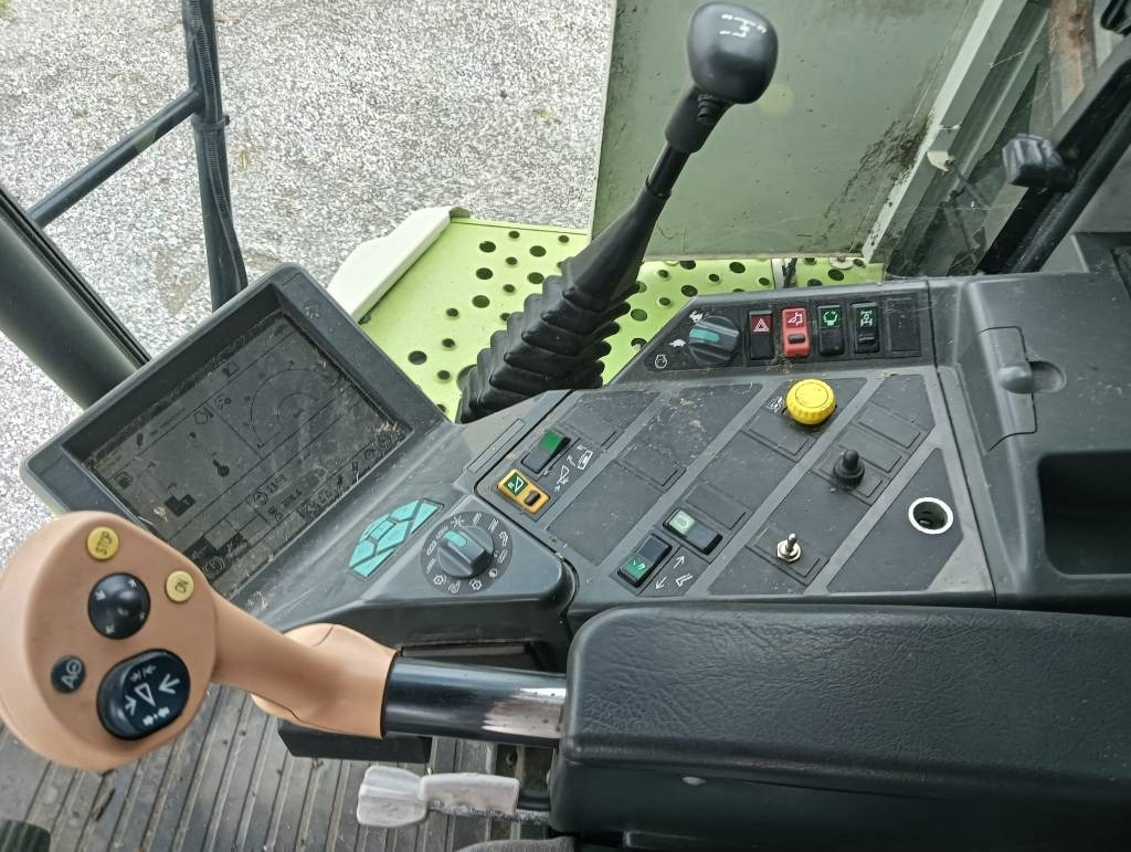 Claas Lexion 470 - Зерноуборочный комбайн: фото 4 Claas Lexion 470 - Зерноуборочный комбайн: фото 4