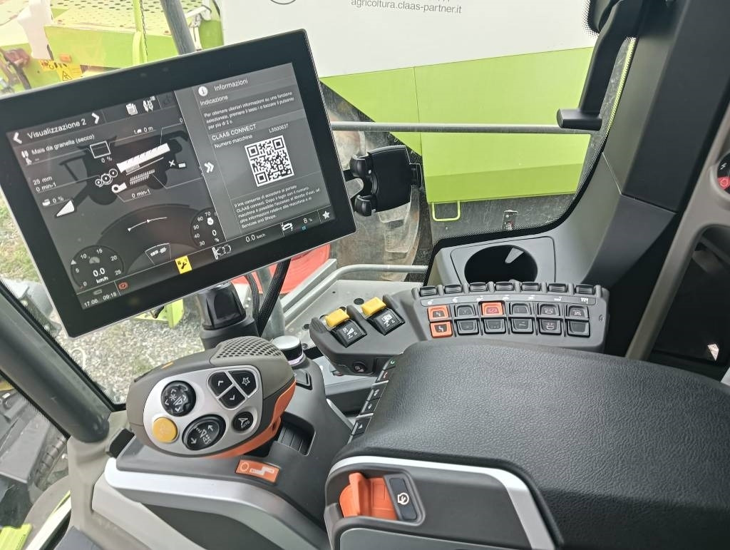 Claas TRION 750 - Зерноуборочный комбайн: фото 3 Claas TRION 750 - Зерноуборочный комбайн: фото 3