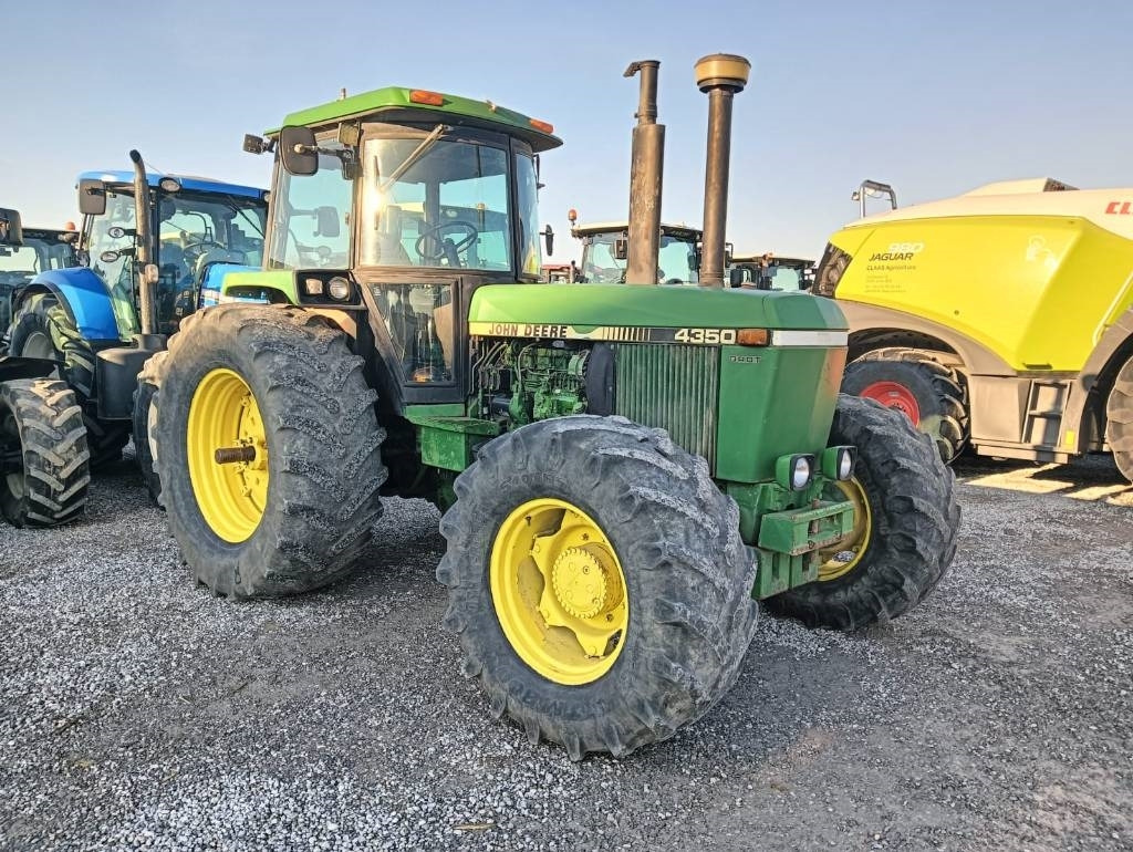 John Deere 4350 - Трактор: фото 1 John Deere 4350 - Трактор: фото 1