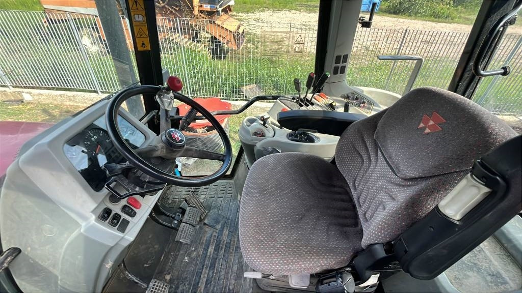 Massey Ferguson 5470 - Трактор: фото 3 Massey Ferguson 5470 - Трактор: фото 3