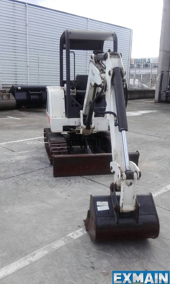 Bobcat X 325 - Мини-экскаватор: фото 3 Bobcat X 325 - Мини-экскаватор: фото 3