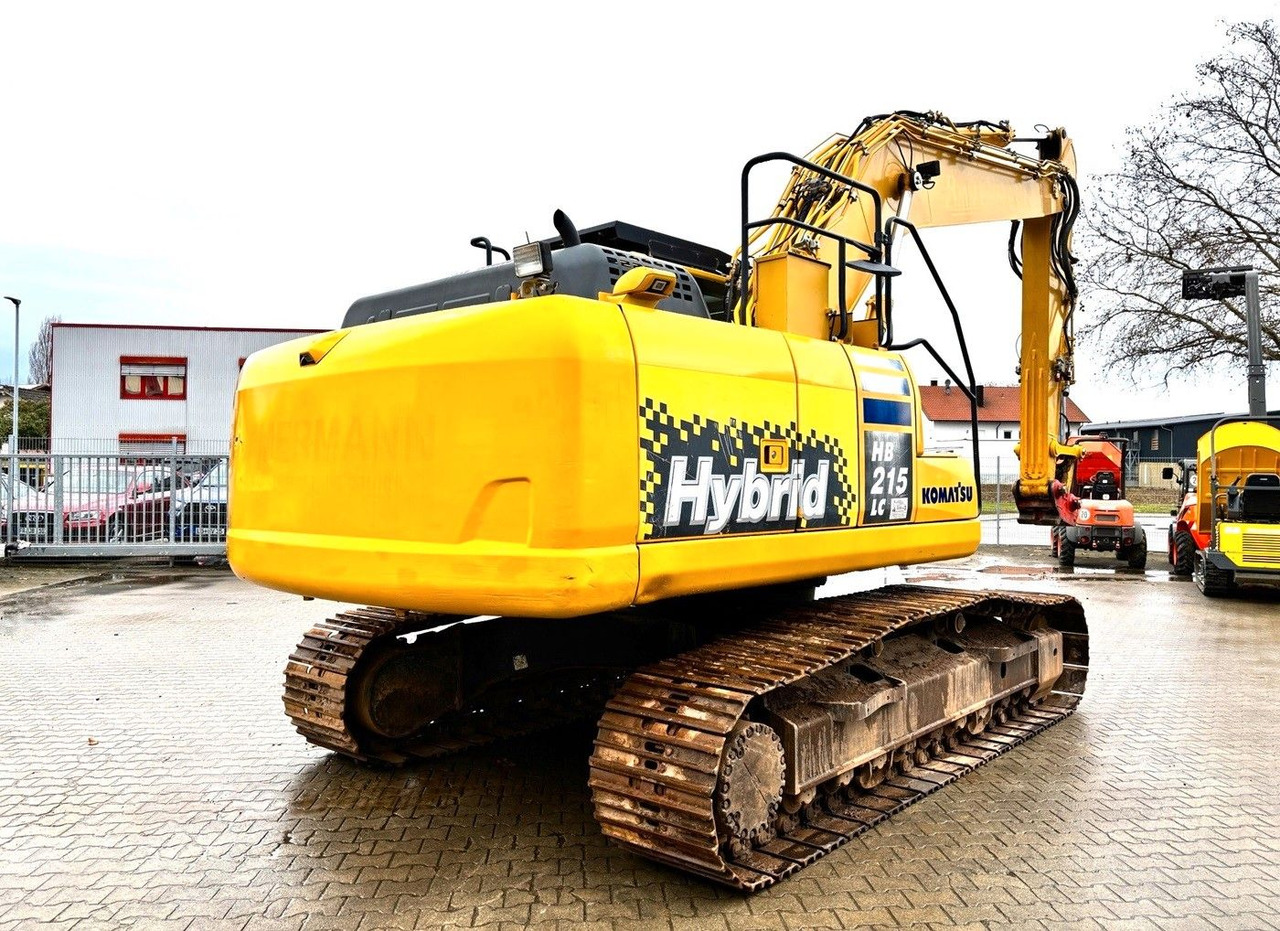 Komatsu HB215LC-3 - Гусеничный экскаватор: фото 2 Komatsu HB215LC-3 - Гусеничный экскаватор: фото 2