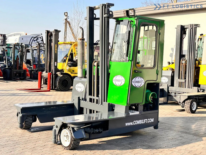 Combilift C3000 / DUPLEX / 4100MM / LPG / FREE LIFT / Like New C3000 / DUPLEX / 4100MM / LPG / FREE LIFT / Like New - Четырехсторонний погрузчик: фото 1 Combilift C3000 / DUPLEX / 4100MM / LPG / FREE LIFT / Like New C3000 / DUPLEX / 4100MM / LPG / FREE LIFT / Like New - Четырехсторонний погрузчик: фото 1
