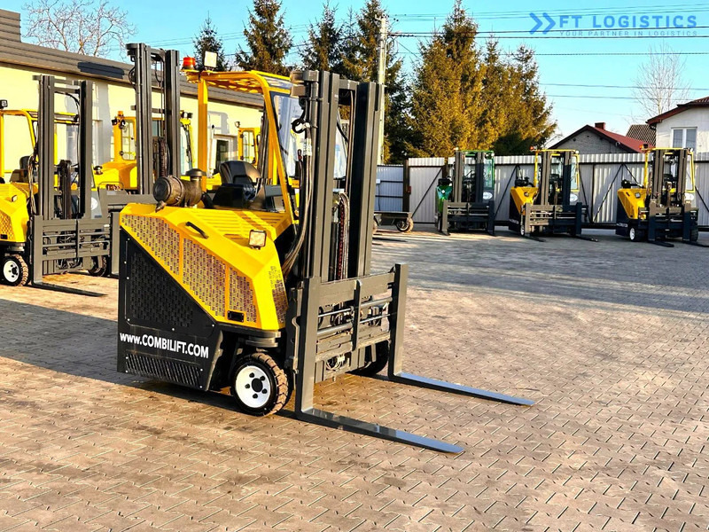 Combilift C3000CB / LPG / TRIPLEX - 4900MM / LPG / FREE LIFT / FORK POSITIONER C3000CB / LPG / TRIPLEX - 4900MM / LPG / FREE LIFT / FORK P - Четырехсторонний погрузчик: фото 5 Combilift C3000CB / LPG / TRIPLEX - 4900MM / LPG / FREE LIFT / FORK POSITIONER C3000CB / LPG / TRIPLEX - 4900MM / LPG / FREE LIFT / FORK P - Четырехсторонний погрузчик: фото 5