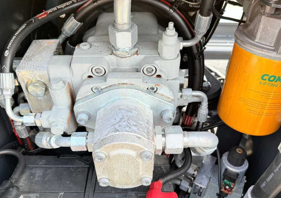 Combilift C4000 / DIESEL / DUPLEX - 4100MM / POSITIONER / ONLY 2951 MTH / LIKE NEW в лизинг Combilift C4000 / DIESEL / DUPLEX - 4100MM / POSITIONER / ONLY 2951 MTH / LIKE NEW: фото 35
