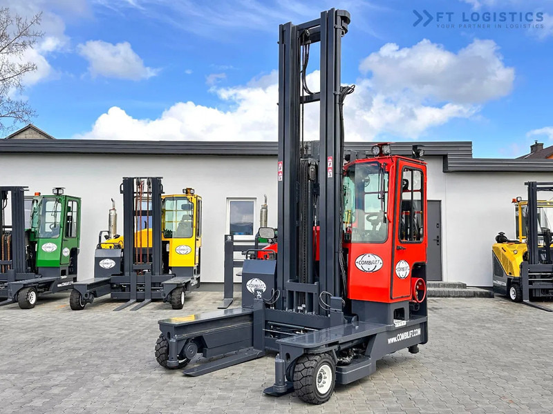 Combilift C4000 / TRIPLEX / 9300MM / FREE LIFT / POSITIONER / LPG / CABIN C4000 / TRIPLEX / 9300MM / FREE LIFT / POSITIONER / LPG / CABIN - Четырехсторонний погрузчик: фото 5 Combilift C4000 / TRIPLEX / 9300MM / FREE LIFT / POSITIONER / LPG / CABIN C4000 / TRIPLEX / 9300MM / FREE LIFT / POSITIONER / LPG / CABIN - Четырехсторонний погрузчик: фото 5