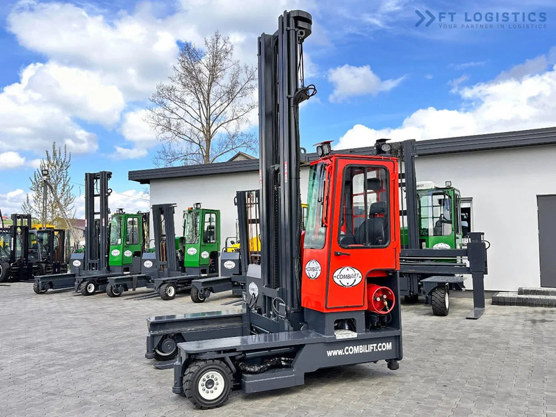 Combilift C4000 / TRIPLEX / 9300MM / FREE LIFT / POSITIONER / LPG / CABIN C4000 / TRIPLEX / 9300MM / FREE LIFT / POSITIONER / LPG / CABIN - Четырехсторонний погрузчик: фото 3 Combilift C4000 / TRIPLEX / 9300MM / FREE LIFT / POSITIONER / LPG / CABIN C4000 / TRIPLEX / 9300MM / FREE LIFT / POSITIONER / LPG / CABIN - Четырехсторонний погрузчик: фото 3
