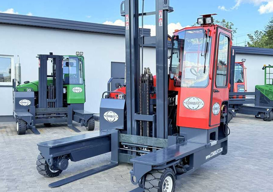 Combilift C4500 / LPG / DUPLEX - 4500MM / FORK POSITIONER / FREE LIFT / FULL CABIN / ONLY 6,178 HOURS / CONDITION – LIKE NEW! - Четырехсторонний погрузчик: фото 4 Combilift C4500 / LPG / DUPLEX - 4500MM / FORK POSITIONER / FREE LIFT / FULL CABIN / ONLY 6,178 HOURS / CONDITION – LIKE NEW! - Четырехсторонний погрузчик: фото 4