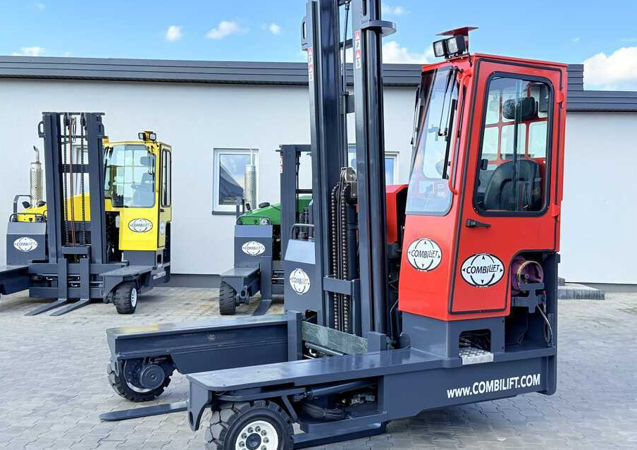 Combilift C4500 / LPG / DUPLEX - 4500MM / FORK POSITIONER / FREE LIFT / FULL CABIN / ONLY 6,178 HOURS / CONDITION – LIKE NEW! - Четырехсторонний погрузчик: фото 2 Combilift C4500 / LPG / DUPLEX - 4500MM / FORK POSITIONER / FREE LIFT / FULL CABIN / ONLY 6,178 HOURS / CONDITION – LIKE NEW! - Четырехсторонний погрузчик: фото 2