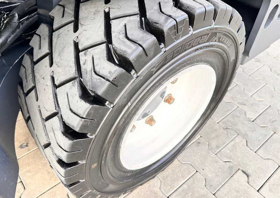Четырехсторонний погрузчик Combilift C5000XL / LPG / AIR CONDITIONING / WIDE POSITIONER / DUPLEX MAST / ADJUSTABLE FORKS / NEW TIRES / EXCELLENT CONDITION!: фото 40
