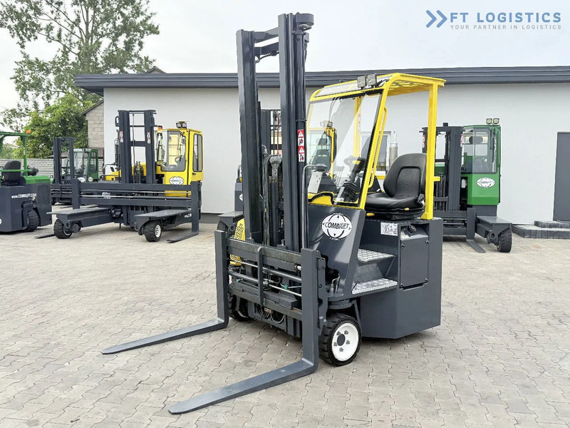 Combilift CB2500 / DUPLEX / 4100MM / DIESEL / FREE LIFT / FORK POSITIONER / SIDE SHIFT / LIKE NEW / Wide range of four-way and side loader - Четырехсторонний погрузчик: фото 3 Combilift CB2500 / DUPLEX / 4100MM / DIESEL / FREE LIFT / FORK POSITIONER / SIDE SHIFT / LIKE NEW / Wide range of four-way and side loader - Четырехсторонний погрузчик: фото 3
