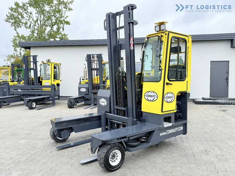 Combilift Combilift FOUR-WAY / MULTI-DIRECTIONAL FORKLIFT C4000 / GAS / DUPLEX 4600MM / ONLY 5614 OPERATING HOURS / FORK POSITIONER / FULL - Четырехсторонний погрузчик: фото 1 Combilift Combilift FOUR-WAY / MULTI-DIRECTIONAL FORKLIFT C4000 / GAS / DUPLEX 4600MM / ONLY 5614 OPERATING HOURS / FORK POSITIONER / FULL - Четырехсторонний погрузчик: фото 1