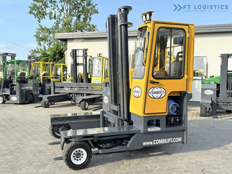 Combilift Combilift FOUR-WAY MULTIDIRECTIONAL FORKLIFT C4000 / GAS / DUPLEX 4500MM / ONLY 6604 HOURS / SIDE SHIFT / FULL CABIN / PERFECT C - Четырехсторонний погрузчик: фото 3 Combilift Combilift FOUR-WAY MULTIDIRECTIONAL FORKLIFT C4000 / GAS / DUPLEX 4500MM / ONLY 6604 HOURS / SIDE SHIFT / FULL CABIN / PERFECT C - Четырехсторонний погрузчик: фото 3