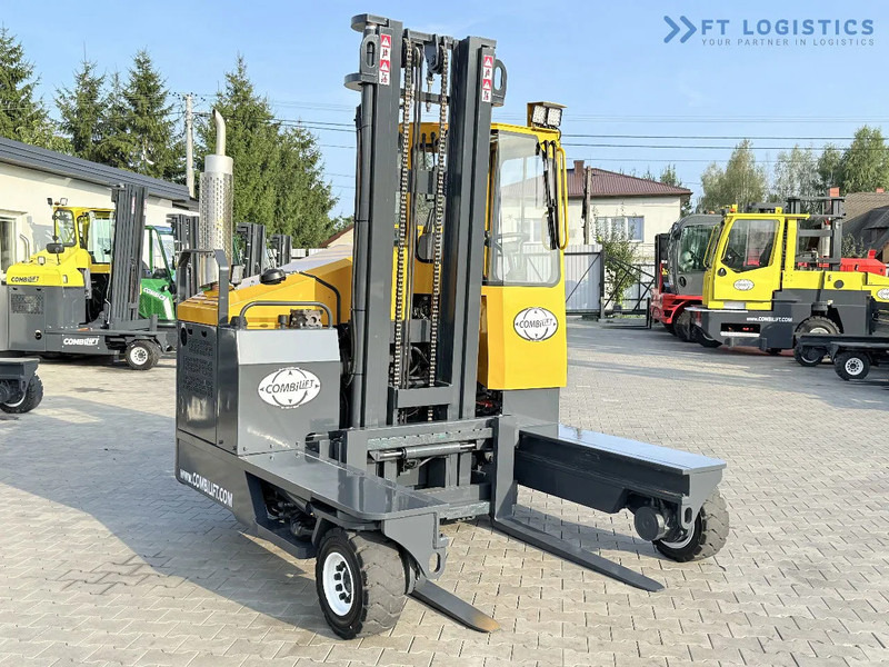 Combilift Combilift FOUR-WAY MULTIDIRECTIONAL FORKLIFT C4000 / GAS / DUPLEX 4500MM / ONLY 6604 HOURS / SIDE SHIFT / FULL CABIN / PERFECT C - Четырехсторонний погрузчик: фото 5 Combilift Combilift FOUR-WAY MULTIDIRECTIONAL FORKLIFT C4000 / GAS / DUPLEX 4500MM / ONLY 6604 HOURS / SIDE SHIFT / FULL CABIN / PERFECT C - Четырехсторонний погрузчик: фото 5