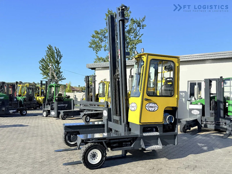 Combilift FOUR-WAY MULTIDIRECTIONAL FORKLIFT C5000 / GAS / TRIPLEX 6000MM / ONLY 4263 HOURS / FORK POSITIONER / EXCELLENT CONDITION / Wide - Четырехсторонний погрузчик: фото 3 Combilift FOUR-WAY MULTIDIRECTIONAL FORKLIFT C5000 / GAS / TRIPLEX 6000MM / ONLY 4263 HOURS / FORK POSITIONER / EXCELLENT CONDITION / Wide - Четырехсторонний погрузчик: фото 3