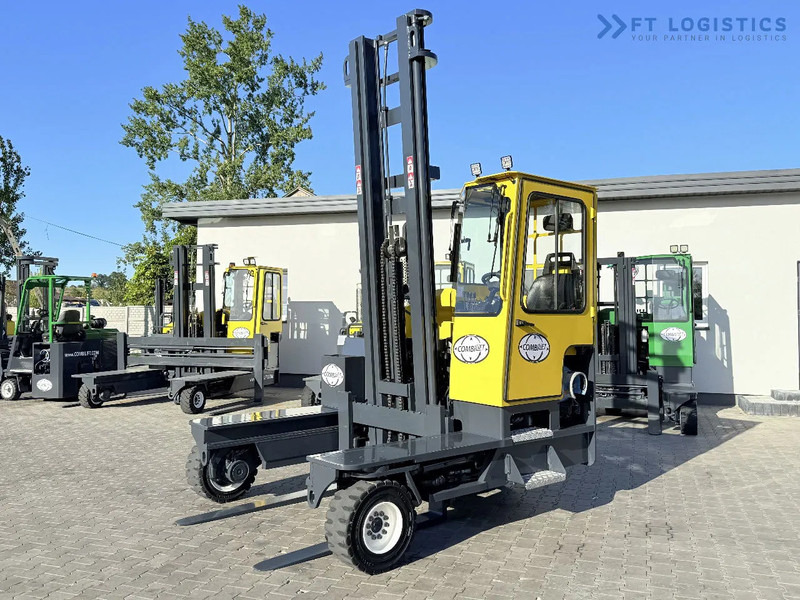 Combilift FOUR-WAY MULTIDIRECTIONAL FORKLIFT C5000 / GAS / TRIPLEX 6000MM / ONLY 4263 HOURS / FORK POSITIONER / EXCELLENT CONDITION / Wide - Четырехсторонний погрузчик: фото 2 Combilift FOUR-WAY MULTIDIRECTIONAL FORKLIFT C5000 / GAS / TRIPLEX 6000MM / ONLY 4263 HOURS / FORK POSITIONER / EXCELLENT CONDITION / Wide - Четырехсторонний погрузчик: фото 2
