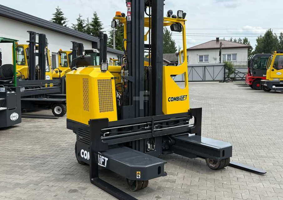 Combilift MR / ELECTRIC / TRIPLEX – 6000MM / FULL FREE LIFT / WIDE POSITIONER / FORK SIDESHIFT / ONLY 1400 HOURS / LIKE NEW - Четырехсторонний погрузчик: фото 3 Combilift MR / ELECTRIC / TRIPLEX – 6000MM / FULL FREE LIFT / WIDE POSITIONER / FORK SIDESHIFT / ONLY 1400 HOURS / LIKE NEW - Четырехсторонний погрузчик: фото 3