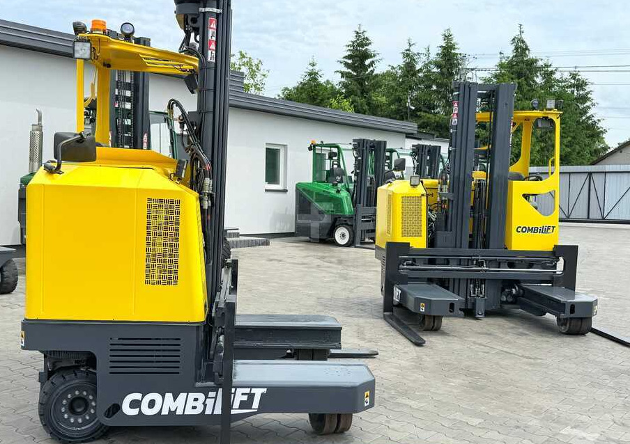 Combilift MR / ELECTRIC / TRIPLEX – 6000MM / FULL FREE LIFT / WIDE POSITIONER / FORK SIDESHIFT / ONLY 1400 HOURS / LIKE NEW - Четырехсторонний погрузчик: фото 4 Combilift MR / ELECTRIC / TRIPLEX – 6000MM / FULL FREE LIFT / WIDE POSITIONER / FORK SIDESHIFT / ONLY 1400 HOURS / LIKE NEW - Четырехсторонний погрузчик: фото 4