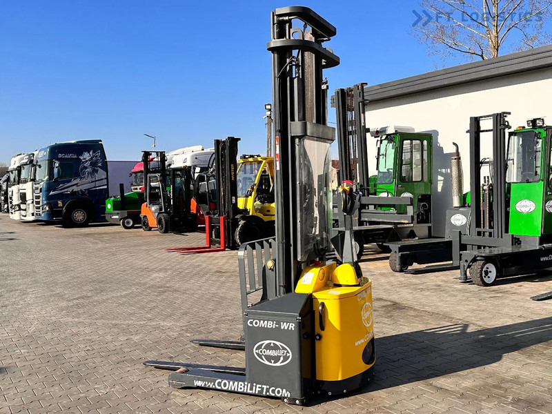 Combilift WR-4 / DUPLEX / 4.5M / 2017 / ONLY 30 MTH / LIKE NEW / 1500KG - Штабелер: фото 1 Combilift WR-4 / DUPLEX / 4.5M / 2017 / ONLY 30 MTH / LIKE NEW / 1500KG - Штабелер: фото 1