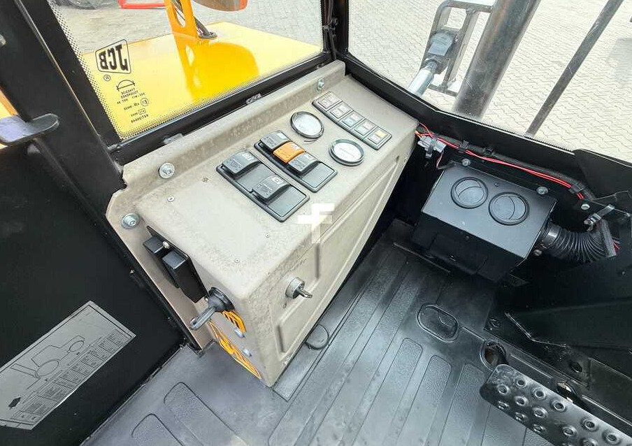 Внедорожный погрузчик JCB 940 / DIESEL / TRIPLEX 4500MM / FORK POSITIONER / FORK SIDESHIFT / 4T / NEW TYRES / LIKE NEW: фото 39