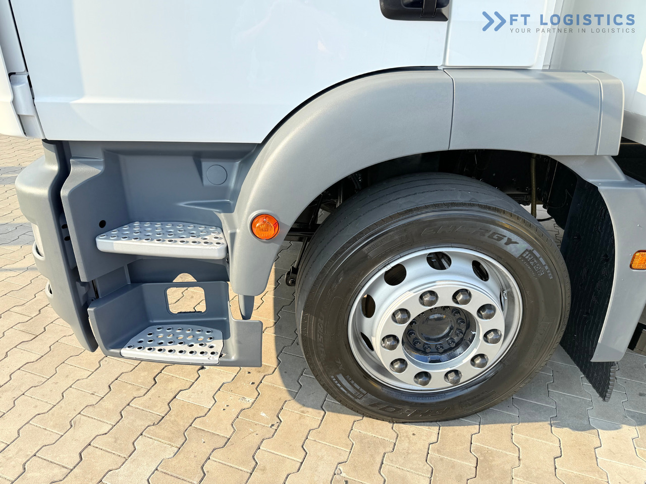 MAN TGM 18.290 / THERMOKING T-1200R / BI-TEMPERATURE / 19 PALLETS / 90% TYRES / EXCELLENT CONDITION / DHOLLANDIA TAIL LIFT / SIDE DOOR / PAYLOAD 8,220 KG - Рефрижератор: фото 5 MAN TGM 18.290 / THERMOKING T-1200R / BI-TEMPERATURE / 19 PALLETS / 90% TYRES / EXCELLENT CONDITION / DHOLLANDIA TAIL LIFT / SIDE DOOR / PAYLOAD 8,220 KG - Рефрижератор: фото 5