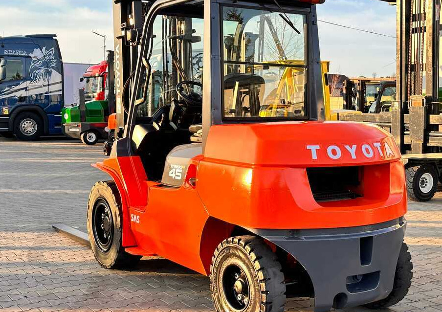Дизельный погрузчик Toyota 42-4FD40 / DIESEL / 4500KG / DUPLEX / FORKS 1400MM / WELL-MAINTAINED: фото 6