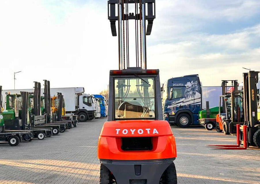 Дизельный погрузчик Toyota 42-4FD40 / DIESEL / 4500KG / DUPLEX / FORKS 1400MM / WELL-MAINTAINED: фото 26