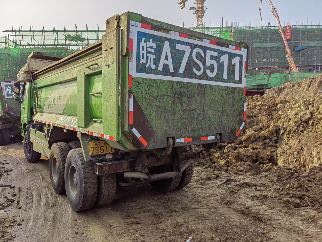 Auman Auman 6*4 dump truck - Самосвал: фото 2 Auman Auman 6*4 dump truck - Самосвал: фото 2