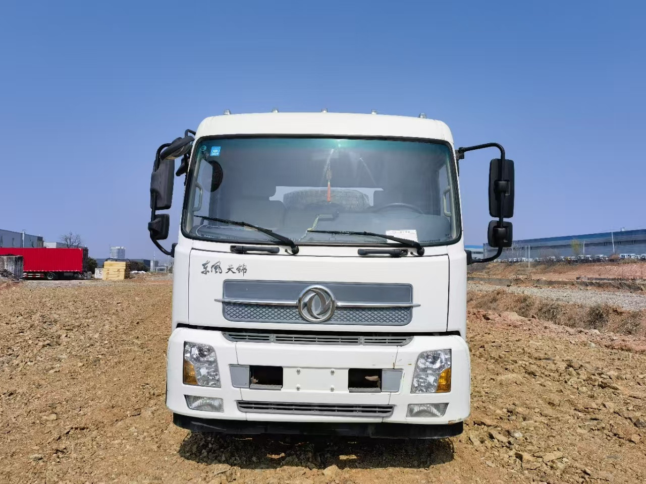 DONGFENG 4×2,12tons - Эвакуатор: фото 1 DONGFENG 4×2,12tons - Эвакуатор: фото 1