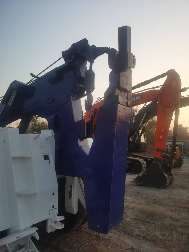 Новый Автоманипулятор HOWO tow truck: фото 6