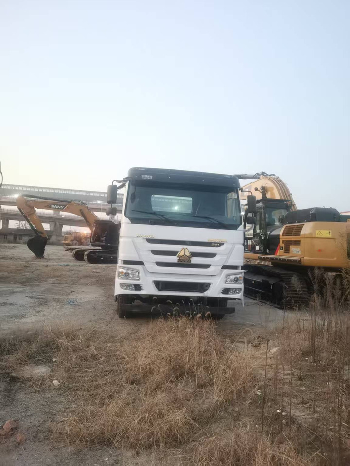 Новый Автоманипулятор HOWO tow truck: фото 7