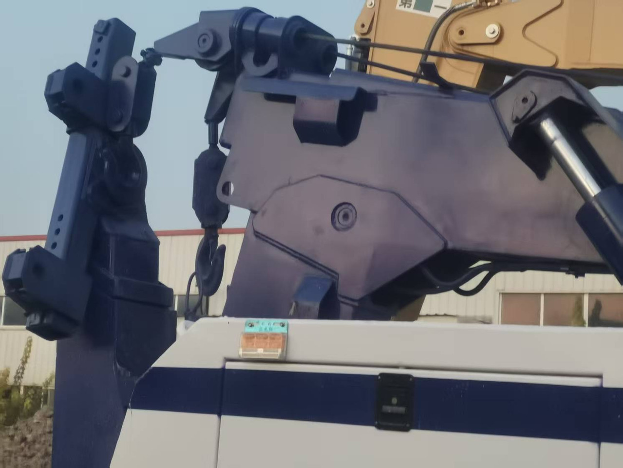 Новый Автоманипулятор HOWO tow truck: фото 10