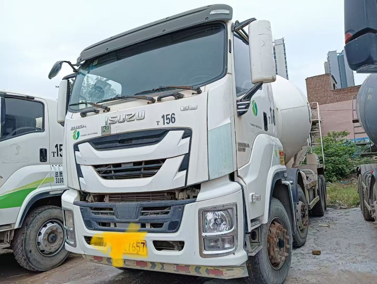 ISUZU ISUZU T156 15 cubic meter mixing tank - Бетономешалка: фото 1 ISUZU ISUZU T156 15 cubic meter mixing tank - Бетономешалка: фото 1