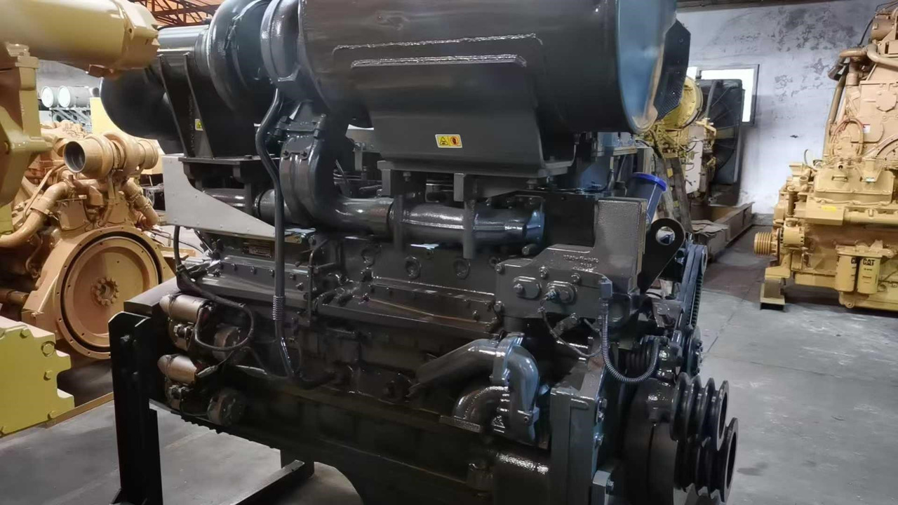 KOMATSU 6D170E - Двигатель для Экскаваторов: фото 2 KOMATSU 6D170E - Двигатель для Экскаваторов: фото 2