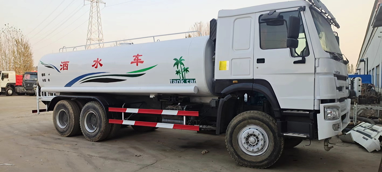 SINOTRUK 20 cubic meters tank - Грузовик-цистерна: фото 2 SINOTRUK 20 cubic meters tank - Грузовик-цистерна: фото 2