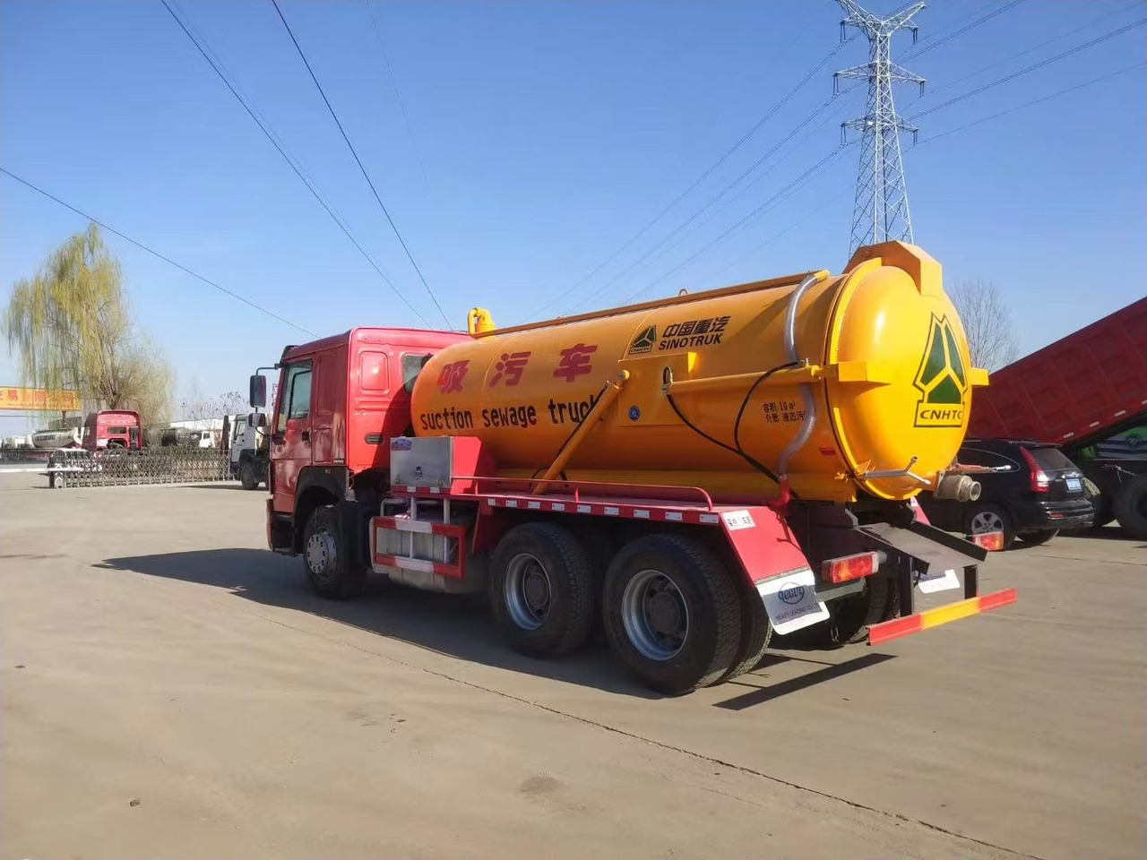 SINOTRUK SINOTRUK 336 suction sewage truck - Грузовик-контейнеровоз/ Сменный кузов: фото 4 SINOTRUK SINOTRUK 336 suction sewage truck - Грузовик-контейнеровоз/ Сменный кузов: фото 4