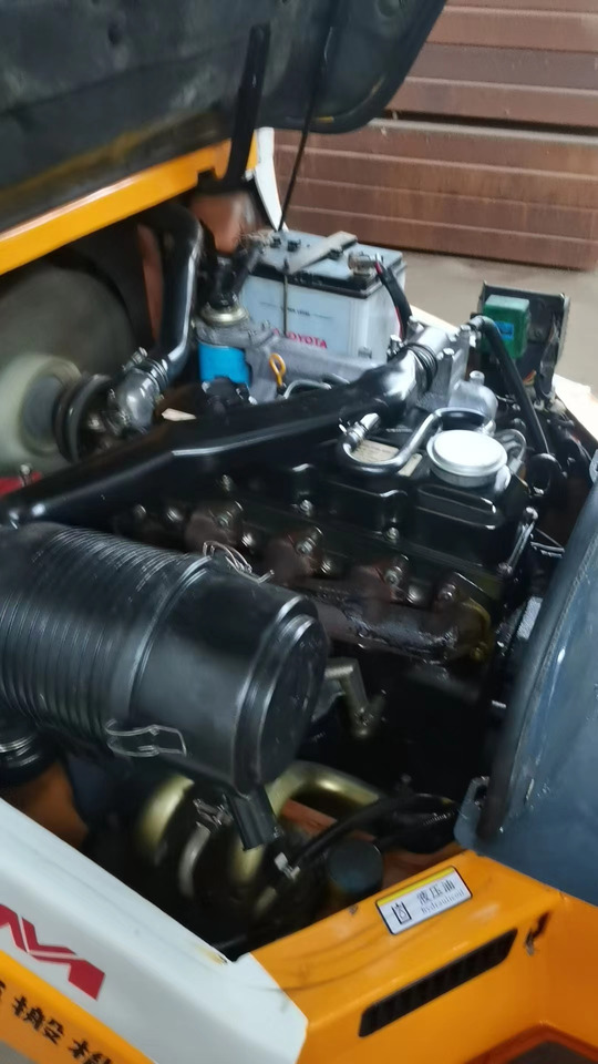 TCM 3 tons 2 stages - Дизельный погрузчик: фото 2 TCM 3 tons 2 stages - Дизельный погрузчик: фото 2